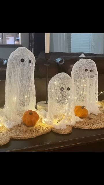 Mod Podge Ghosts, Ghost Centerpieces Diy, Halloween Ghost Centerpiece, Ghost Centerpieces, Ghost Party Centerpieces, Cheesecloth Ghost Mod Podge, Mason Jar Ghosts, Cute Ghost Centerpieces, Mod Podge Halloween Crafts