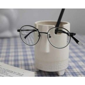 Creative Face Expression Storage Pen Holder Glasses Holder Ceramic Glasses Holder, Glasses Holder Clay, Eyeglass Holder Stand, Air Clay, Cerámica Ideas, Diy Ceramic, Glasses Holder, Diy Holder, Ceramic Ideas