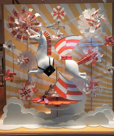 Hermès Siam Paragon in Bangkok, Thailand Hermes Window, Fashion Window Display, Hermes Store, Siam Paragon, Carousel Birthday, Visual Merchandising Displays, Store Window Displays, Window Display Design, Equestrian Decor