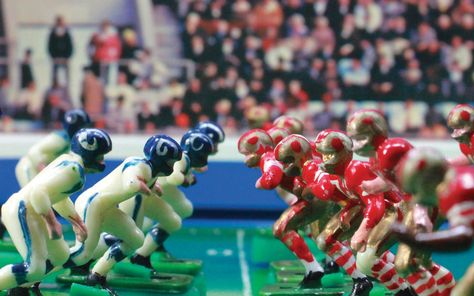 Great write up about Full Color Electric Football from the comic book site 13th Dimension!! Electric Football, Football Books, Book Sites, The Glory, Vintage Toys, Comic Book, Electricity, Football, Writing