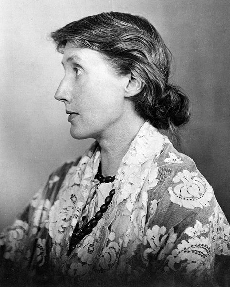 Virgina Woolf, Virginia Wolf, Bloomsbury Group, English Writers, Stream Of Consciousness, Writers And Poets, Virginia Woolf, English Literature, The New Yorker