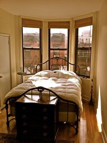 Small dresser as console at the foot of the bed. Brilliant idea for teeny-tiny bedrooms Bay Window Bedroom, Bedroom Bay Window, Iron Beds, Dream Castle, Bay Windows, Bedroom Eyes, Bedroom Bliss, Lovely Places, Summer Closet