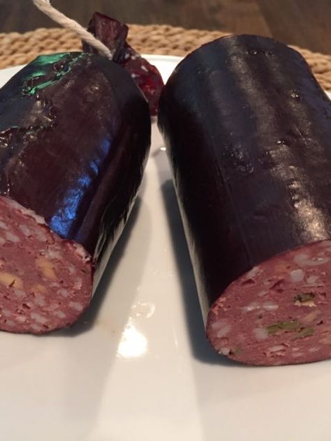 Venison Summer Sausage Recipe Smoked, Venison Summer Sausage, Venison Summer Sausage Recipe, Deer Jerky Recipe, Homemade Summer Sausage, Deer Sausage, Venison Sausage Recipes, Summer Sausage Recipes, Bologna Recipes