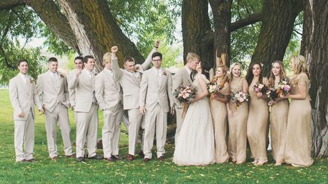 Uneven Number Bridesmaids And Groomsmen, Uneven Wedding Party At Altar, More Groomsmen Than Bridesmaids, Uneven Bridesmaids And Groomsmen, Uneven Wedding Party Photos, More Bridesmaids Than Groomsmen, No Bridesmaids Wedding Ideas, No Bridesmaids Wedding, Uneven Wedding Party