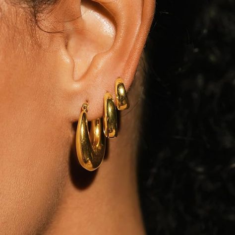 【Chunky Hoops Earring】Allow us to introduce you to the dearrings that are revolutionizing fashion. These Chunky earrings bathed in gold are absolutely on trendy. Stands out for its elegance and sophistication. 【Premium & Hypoallergenic】Chunky earrings are hypoallergenic, anti-corrosion, and waterproof, meaning you can wear them worry-free, no matter the weather or location. Chunky Hoop Earring Stack, Chunky Gold Hoop Earrings Outfit, Gold Hoop Earrings Outfit, Big Gold Hoop Earrings, Chunky Gold Earrings, Large Gold Earrings, Chunky Gold Hoop Earrings, Jewelry For Girls, Earrings Sets