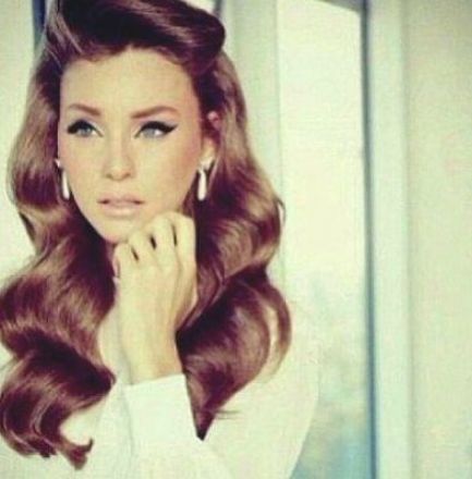 Vintage Long Hairstyles, 1940s Hairstyles For Long Hair, Up Hairstyles For Long Hair, Pin Up Hairstyles, Hairstyles Retro, 1960 Hair, Easy Vintage Hairstyles, Vintage Hairstyles For Long Hair, Hairstyles Vintage