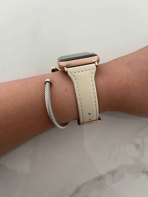 Starlight Apple Watch Band, Apple Watch Aesthetic Bracelets, Apple Watch Bands Aesthetic, Apple Watch Straps Women, Leather Apple Watch Band Women, Leather Strap Watch Women, Apple Watch Bands For Women, Apple Watch Band Women, Apple Watch Leather Band