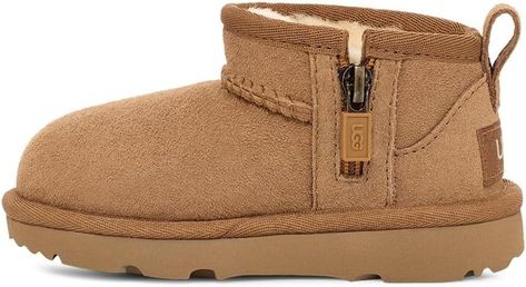 Amazon.com | UGG Unisex-Child Classic Ultra Mini Boot, Chestnut, 7 Toddler | Boots Ultra Mini Uggs Outfit, Mini Uggs Outfit, Ultra Mini Uggs, Ultra Mini Boots, Ugg Ultra Mini, Ugg Store, Mini Boots, Ugg Mini, Uggs Outfit