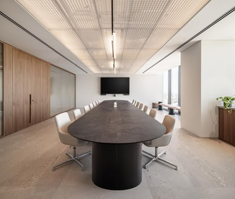 Rotshtein real-estate ltd by Shirli Zamir LTD | Office facilities Zen Office, Office 2023, Hidden Lighting, Office Fitout, Interior Office, Board Room, 아파트 인테리어, Office Designs, Residential Complex