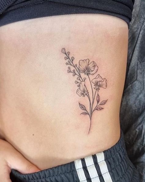 Minimal Chrysanthemum Tattoo, Carnation And Sweet Pea Tattoo, Dainty Sweet Pea Tattoo, Sweet Pea Spine Tattoo, Sweet Pea Fine Line Tattoo, Daisy And Sweetpea Tattoo, Sweet Pea Bouquet Tattoo, Daisy And Sweat Pea Tattoo, Sweatpea Tattoos