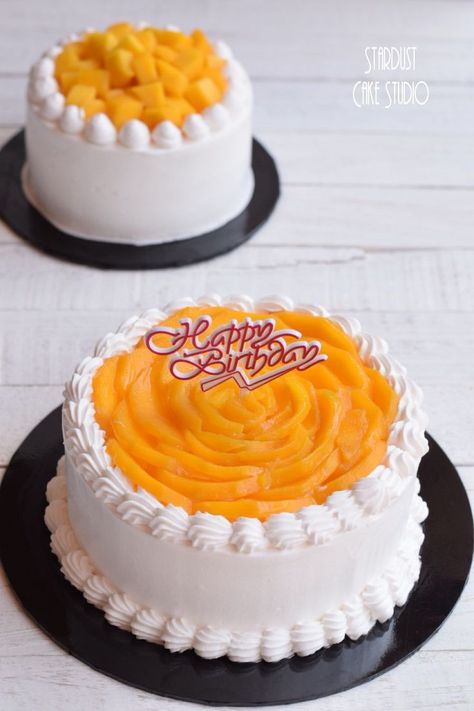 Fresh Mango Cake Design, Mango Cake Decoration, Mango Cake Design, Fruit Topped Cake, Fresh Fruit Cake, Cakes Design, Mango Cake, Rose Cupcakes, Cake Decorating Frosting