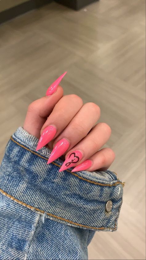 Initial Nails Stiletto, Nail With J Initial, Stiletto Nails With Initials, J Initial Nails, Pink Stiletto Nails, J Initial, Nail Designs Tutorial, Initial Design, Stiletto Nails Designs