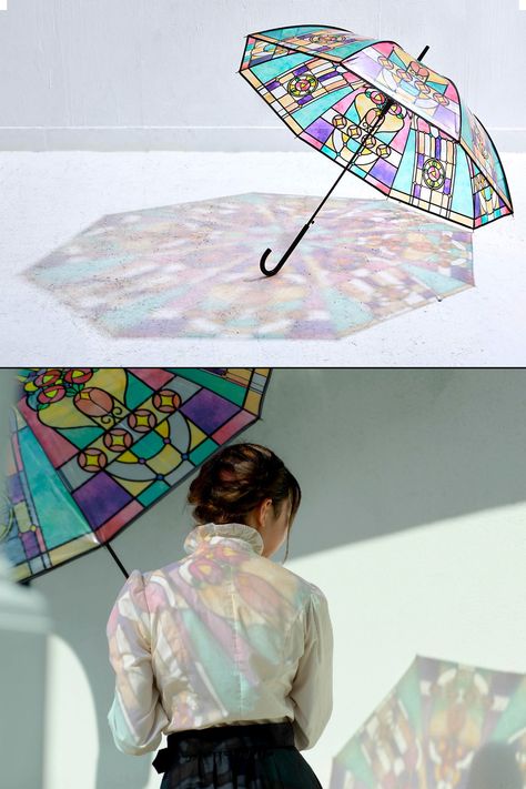 A large see-through umbrella from Japan with a beautiful stained glass pattern that allows colorful light to shine through, but not the rain. Interesting Gadgets, Diy Moss, Moss Rug, Stained Glass Pattern, Umbrellas Parasols, Glass Pattern, Cute Room Decor, Stained Glass Patterns, Stained Glass Art