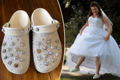 Bride Crocs, Bridal Crocs, Wedding Crocs, Bedazzled Crocs, Gucci Bedding, Crocs Store, Crocs Ideas, White Crocs, Pretty Sandals