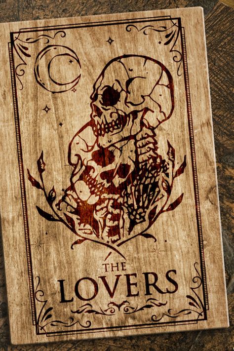 🖤The lovers tarot card SVG🖤 A beautiful illustration of this tarot card for lovers. Inspiring, romantic and mystical at the same time. A beautiful illustration for Valentine's day These digital files can be printed, cut or engraved on any support. #ValentinesDaySVG #EtsySVG #SVGart #ValentinesGothic #GothicValentines #ValentinesDayArt #SVGEtsy #EtsyValentines #ValentinesDayGothicArt #tarotcards #tarot #tarotcommunity The Lovers Tarot Card Tattoo, Lovers Tarot Card Drawing, Tarot Cards Art Lovers, The Lover Tarot, Lovers Tarot Art, Tarot Card Lovers, Sublimation Patterns, Tarot Card Svg, Lovers Tarot Card Skeleton