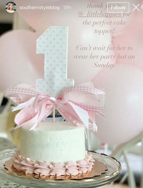 Pink And White 1st Birthday Theme, Pink One Year Old Birthday Party, Pink And White First Birthday Cake, Pink Gingham First Birthday, Bow Smash Cake, Bow First Birthday Cake, Grand Millennial First Birthday, Bows And Bonnets First Birthday, Grandmillenial First Birthday