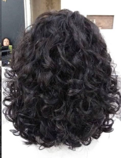 Shoulder Length Perm, Short Curly Layers, Shoulder Length Permed Hair, Black Hair Perm, Really Curly Hair, Shoulder Length Curly Hair, Natural Curly Hair Cuts, Curly Hair Care Routine, Curly Hair Photos