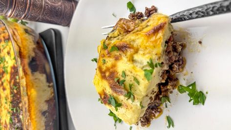 Traditional Greek Moussaka Recipe - Rana's Recipe Traditional Greek Moussaka Recipe, Greek Moussaka Recipe, Moussaka Recept, Greek Moussaka, Moussaka Recipe, Low Carb Veggies, Creamy Tomato Sauce, Greek Dishes, Mediterranean Dishes