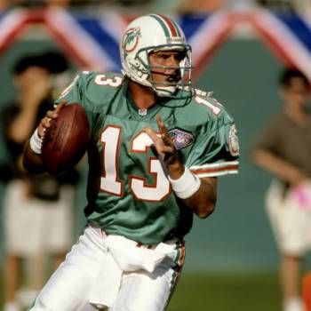 Best #Miami #Dolphins of All Time - Follow Us! Pinterest.com/Ranker #NFL #football #sport #sports #ESPN American Football Quotes, Miami Dolphins Football, Nfl Football Players, Dolphins Football, Best Football Team, Chicago Sports, Football Quotes, Sport Player, Sports Hero