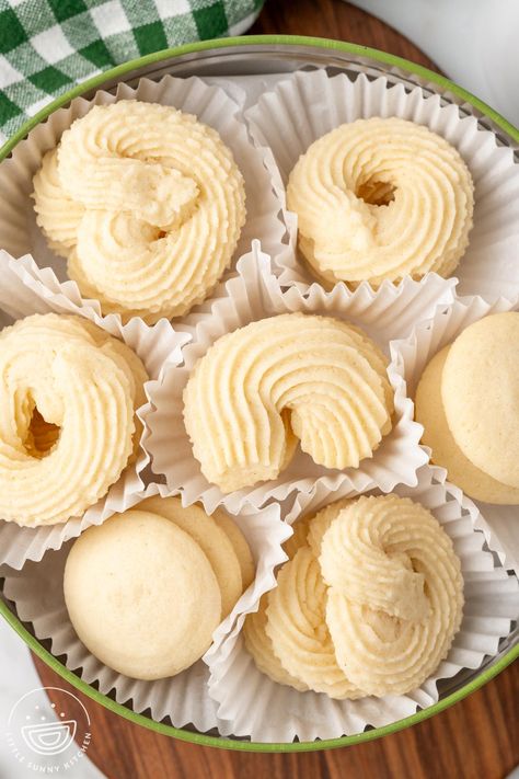 Danish Butter Cookies Royal Dansk Danish Butter Cookies, Danish Shortbread Cookies, Peanut Butter Shortbread Cookies, Danish Cookies Recipe, Butter Cookies Aesthetic, Danish Butter Cookie Recipe, Butter Cookie Recipe Christmas, Viennese Cookies, Danish Wedding Cookies