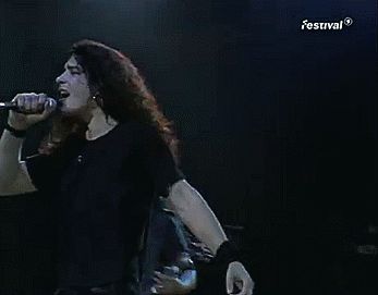 Edit Gifs, Grunge 1990s, Chris Cornell Gif, Soundgarden Chris Cornell, Chris Cornell 1994, Sound Garden, Chris Cornell Singing, Feeling Minnesota, Chris Cornell 90s Gif