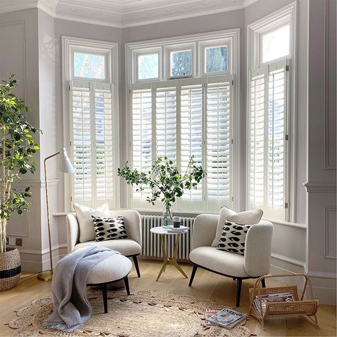 How to Style a Beautiful Bay Window | Love Your Home Square Bay Window Ideas, Bay Window Living Room Layout, Bay Window Seat Ideas, Window Seat Ideas, Cafe Style Shutters, Living Room Hacks, Bay Window Living Room, Modern Home Decor Ideas, Bay Window Seat