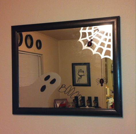 Press'n'Seal on mirrors to make ghosts and spiderwebs for Halloween! 👻 Mirror Halloween Decor, Mirror Painting Ideas, Halloween Mirror, Halloween Diy Door, Mirror Drawings, Halloween Decorations For Kids, Halloween Writing, Ghost Diy, Halloween Drawings