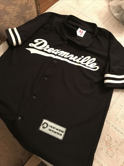 Jcole Dreamville custom baseball jersey #jcole #dreamville Casual Baseball Jersey, Baseball Jersey Outfit, Jersey Baseball, Concept Clothing, Custom Baseball Jersey, Baseball Pants, Jersey Outfit, J Cole, Cool Outfits For Men