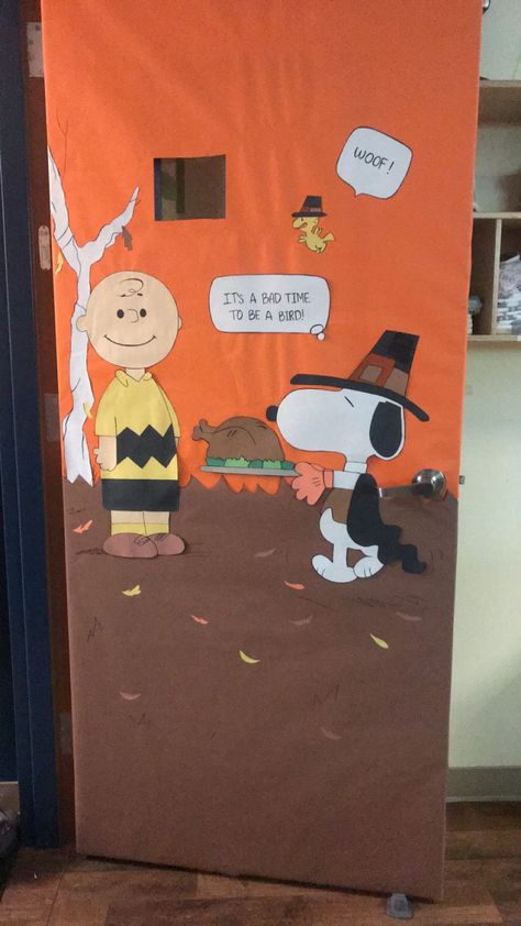 Thanksgiving Themed Doors For School, Snoopy Thanksgiving Classroom Door, Charlie Brown Thanksgiving Decorations, Charlie Brown Thanksgiving Bulletin Board Ideas, Thanksgiving Door Decorations For School, Thanksgiving Door Decorations For Office, Charlie Brown Thanksgiving Bulletin Board, Charlie Brown Classroom Door, Charlie Brown Door Decorations