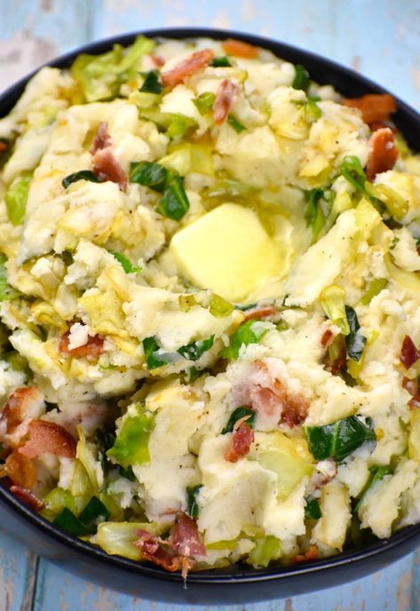 Bowlful of Irish mashed potatoes with cabbage and bacon. Colcannon Potatoes, Irish Mashed Potatoes, Colcannon Recipe, Sauteed Cabbage, Bubble And Squeak, Irish Cuisine, Cabbage And Bacon, Potato Sides, Potato Side Dishes