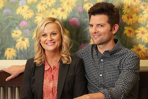 Adam Scott Actor, Leslie And Ben, Marshall And Lily, Parks And Recs, Ben Wyatt, Best Girlfriend Ever, Best Tv Couples, Tv Show Couples, Leslie Knope