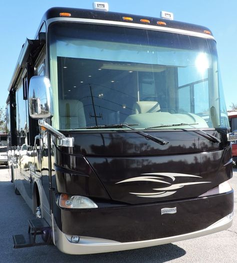 2010 Newmar Ventana 3961, Class A - Diesel RV For Sale in Houston, Texas | RVT.com - 111902 Motor Homes For Sale, Diesel For Sale, Lp Tank, Michelin Tires, Cummins Diesel, Motor Homes, Roof Vents, Hot Water System, Tv In Bedroom