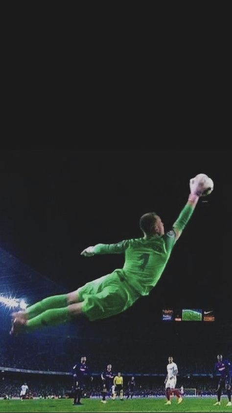 Soccer Keeper, Marc-andré Ter Stegen, Chelsea Team, Ter Stegen, Fc Barcelona Wallpapers, Lionel Messi Fc Barcelona, Soccer Goalie, Messi Photos, Football Photography