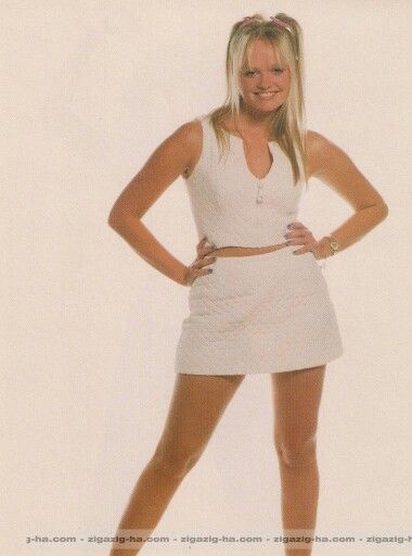 Baby Spice Emma Bunton, Baby Spice, Teen Magazine, Spice Girls, Woman Crush, Sweater Dress, Two Piece Skirt Set, Mini Skirts, Mini Dress