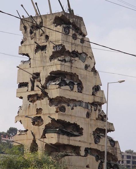 1994. The Hope for Peace (Espoir de Paix) Monument is a monument in Yarze, Lebanon, made to celebrate the end of the Lebanese Civil War in 1990. It was designed by the artist Armand Fernandez. Brutalist Architecture, Brutalism, Abandoned Places, Lebanon, Military Vehicles, Modern Architecture, Ankara, Monument, Architecture Design