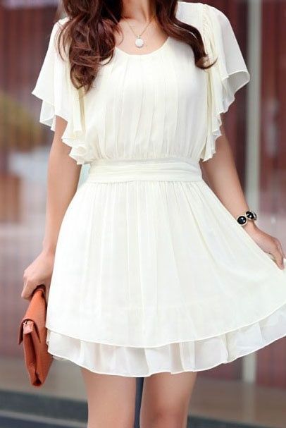 Obsessed with this dress & this whole website where this dress is from has such cute clothes for cheap! Chique Outfit, Jack Nicholson, Dress Cream, Beauty And Fashion, Outfit Casual, Primavera Estate, Cute Fashion, Chiffon Dress, Look Fashion