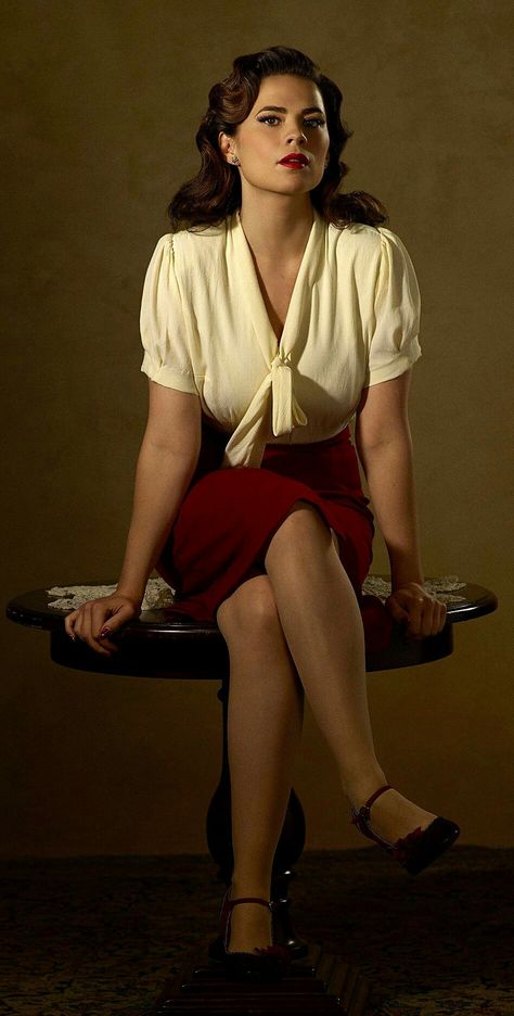 Hayley Atwell Peggy Carter Cosplay, Hailey Atwell, Haley Atwell, 40s Mode, Hayley Atwell, Peggy Carter, Agent Carter, Marvel Girls, Marvel Women