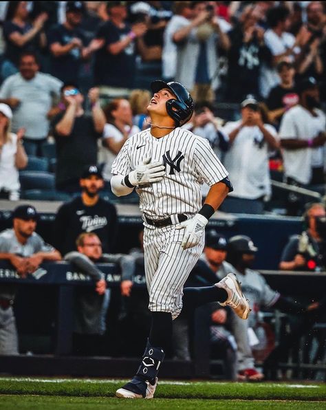 Anthony Volpe Yankees, Anthony Volpe Wallpaper, Volpe Yankees, New York Yankees Wallpaper, Baseball Wallpapers, Yankees Baseball Players, Yankees Wallpaper, Anthony Volpe, Baseball Wallpaper