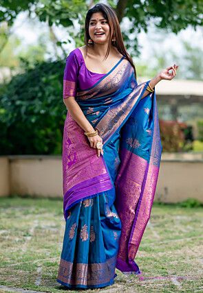 Peacock Blue Saree, Different Sleeves Style, Back Neck Designs, Drape Saree, Utsav Fashion, Blue Saree, Saree Trends, Contrast Blouse, Banarasi Saree