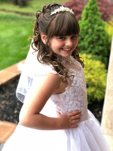 Updo Brunette, Hairstyles Brown Hair, Communion Hair, Hairstyles Brown, Communion Hairstyles, Pretty Blonde, Flower Girl Hairstyles, Fancy Makeup, Philadelphia Wedding