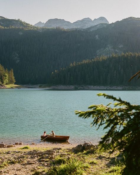 some moments from an evening at the black lake 🚣🏻 #35mm 📷 canon ae-1 🎞 1-5: kodak portra 400 ____ #shotonfilm #loadfilm #filmphotography #madewithkodak #onfilm #thedaily35mm #mountainsonfilm #portra #portra400 Fuji Film, Kodak Portra 400, Canon Ae 1, Film Photos, Portra 400, Kodak Portra, Gods Creation, F 1, Film Photography