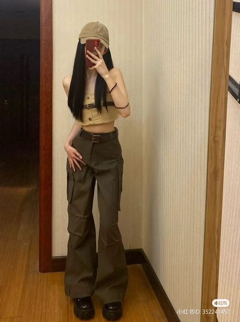 Outfit cute pfp Acubi Fashion, Kpop Stage, Grunge Outfit, Cargo Pants Outfit, Stage Outfit, Outfit Vintage, K Fashion, Swaggy Outfits, Korean Outfits