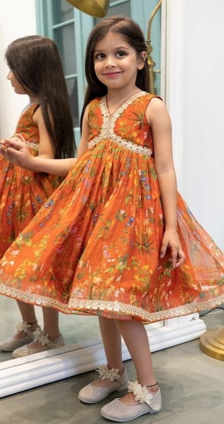 Floral Frocks For Kids, Simple Frocks For Kids, Kids Frock Design, Organza Tunic, Girls Frocks Design, Baby Lehenga, Frock Designs For Girl, Navratri Jewellery, Simple Frock