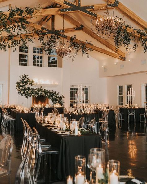 Wedding • Instagram Black Wedding Esthetics, Black And White Moody Wedding, Elegant Moody Wedding, Moody Minimalist Wedding, Champagne And Black Wedding Theme, Brown And Black Wedding, Black Candles Wedding, Black Wedding Decorations Classy, Fall Black Tie Wedding