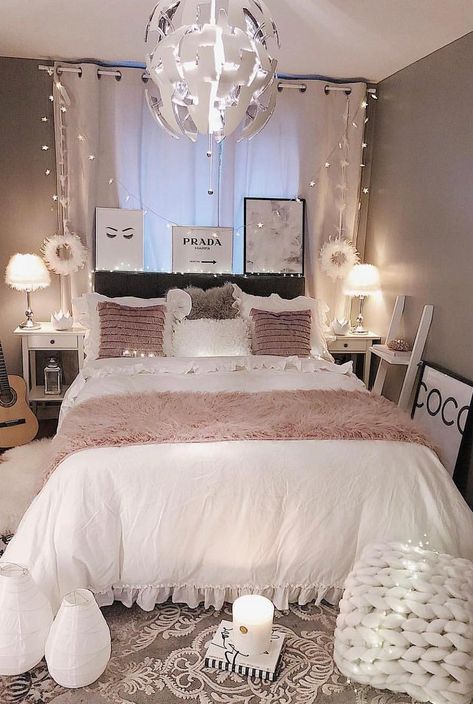 43+ Small and Cute Bedroom Designs and Ideas for This Year - Page 24 of 43 - Womensays.com Women Blog Cute Bedroom Designs, Teenage Room Decor, Cute Bedroom, Cute Bedroom Ideas, Girl Bedroom Designs, Woman Bedroom, Teen Bedroom Decor, Girl Bedroom Decor, Stylish Bedroom