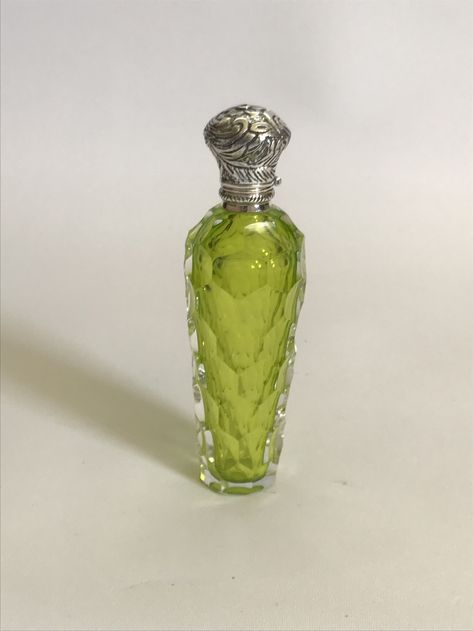 Aesthetic Bottle, Koleksi Parfum, Magic Bottles, Antique Bottle, Beautiful Perfume Bottle, Antique Perfume Bottles, Alcohol Bottles, Beautiful Perfume, Antique Perfume