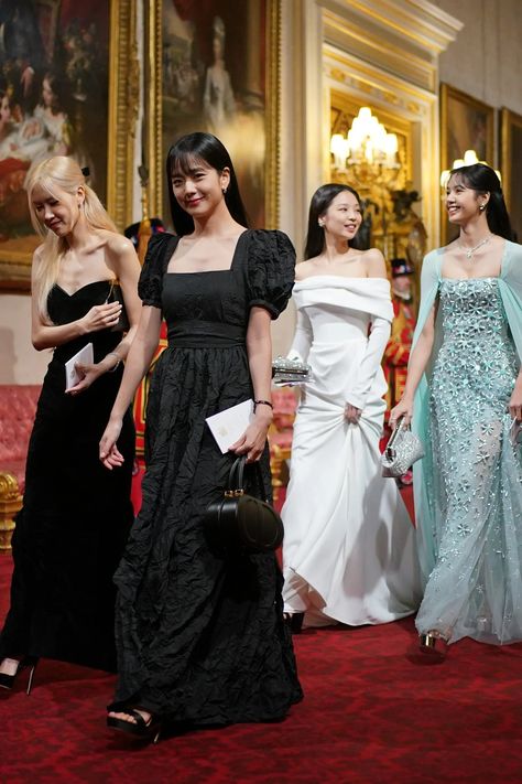 State Banquet, Vogue France, Blackpink Members, Georges Hobeika, Prince William And Kate, Jennie Lisa, Prince Charles, Kim Jisoo, Spice Girls