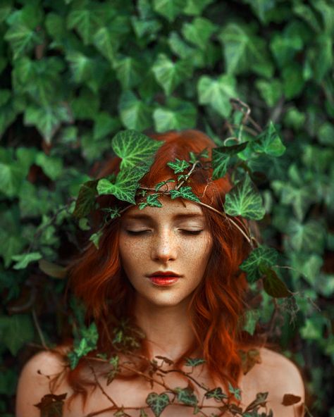 Green Images, Fairy Photoshoot, Fairies Photos, Nature Photoshoot, Woodland Fairy, Fantasy Photography, Color Wave, Garden Photography, Photoshoot Concept