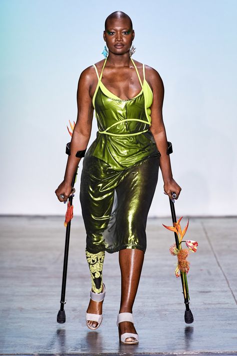 Chromat Autumn-Winter 2019-2020 (Fall 2019), shown 8th February 2019 Disabled Fashion, Fashion Calendar, Adaptive Clothing, Swimsuit Design, Swimwear Brands, New York Fashion Week, New York Fashion, Women's Fashion Dresses, Fashion Models