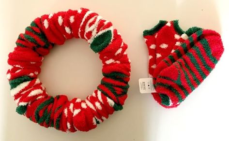 Sock Wreath, Make A Wreath, Indoor Wreath, Christmas Sock, Diy Socks, Wreath Forms, Valentine Wreath, Holiday Wreath, Christmas Socks